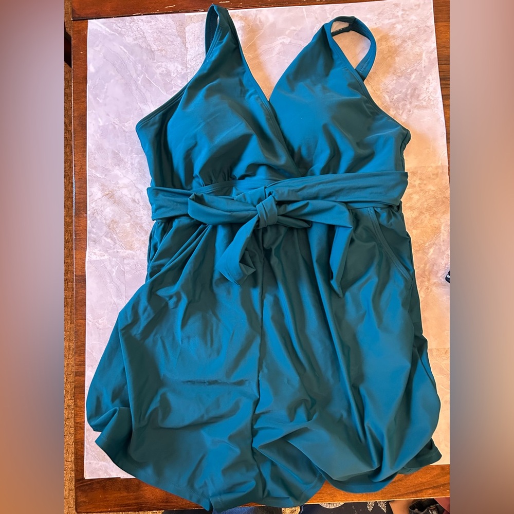 Bloom chic teal swimsuit new with tags size 14–16